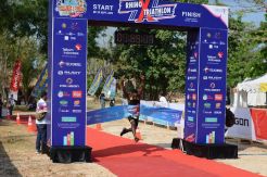 Anggota TNI AD Juarai Rhino Cross Triathlon
