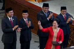 Puan Ajak Anggota DPR Jaga Kepercayaan Rakyat dengan Kerja Keras