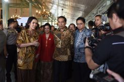 Ingin Tetap Diakui UNESCO, Jokowi Minta Milenial Lestarikan Batik