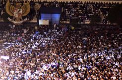 15.000 Mahasiswa dan Masyarakat Ikuti Undip Bersholawat