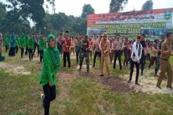 Ramaikan Pembukaan TMMD, Warga Suku Anak Dalam Ikut Berjoget