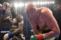 Tyson Fury Diragukan Duel Ulang vs Deontay Wilder Sesuai Jadwal