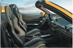 Ferrari F8 Spider Hadir...