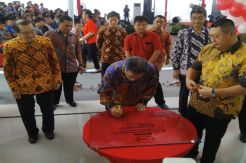 Penuhi Kebutuhan Konsumen, Hino Buka Diler Terbesar di Sumatera