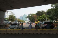 Hampir Seminggu Ditutup Ruas Jalan Depan Gedung DPR Kembali Dibuka