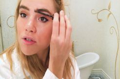 Resep Kecantikan ala Suki Waterhouse
