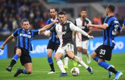 Ronaldo Bahagia Juventus Kembali Puncaki Klasemen