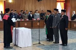 3 Pimpinan DPRD Kobar Diambil Sumpah dan Janji