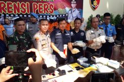 Bea Cukai Bandara Soetta Tegaskan WNA Boleh Bawa Miras 1 Liter