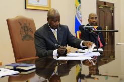 Uganda Ingin Menghukum...
