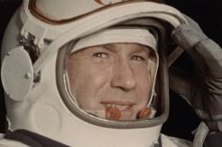 Leonov, Pria Pertama...