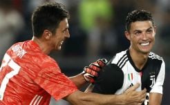 Buffon Bikin Pernyataan Menarik Soal Transfer Ronaldo