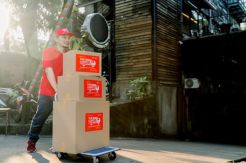 Begini Cara Keluarga Milenial Bebas dari Panik Saat Belanja Elektronik