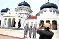 Kemenpar dan MUI Kembangkan Wisata Halal Indonesia