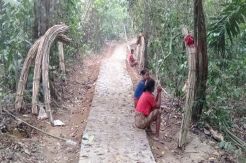 Warga Suku Anak Dalam Mulai Rasakan Manfaat Pembangunan Jalan Setapak