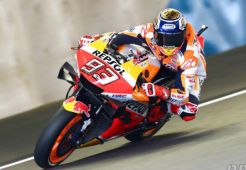 Valentino Rossi Kecelakaan, Marc Marquez Juara di Motegi