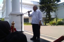Makan Siang Sambil Dengerin Metallica, Jokowi Minta Basuki Lanjut