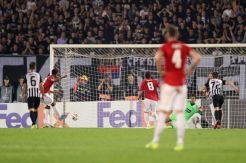 Penalti Martial Bikin...