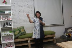 Milenial Berpeluang Bangun Bisnis Kosmetik Melalui Jasa Maklon