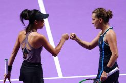 Debut Manis Strycova/Hsieh, Krejcikova/Siniakova Pimpin Grup Ungu