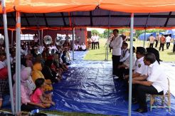 Tinjau Pengungsi di Ambon, Jokowi: Anggaran Perbaikan Sudah Dialokasikan