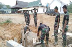 Dansatgas Awasi Pekerjaan Persiapan Penutupan Kegiatan TMMD
