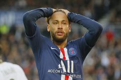Demi Neymar Balik ke Camp Nou, Pique Rela Pembayaran Gaji Ditunda
