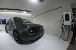 Tokyo Motor Show: Mobil Listrik Harus Kecil dan Murah