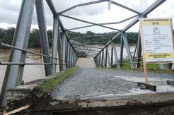 Jembatan Hancur Diterjang Banjir, Aktivitas Warga Lumpuh