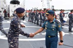 Gubernur AAL Lepas Pelayaran Lattek Jalayudha 2019