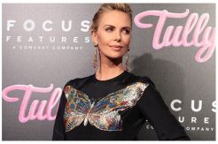 Charlize Theron Raih...