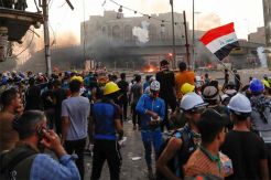 Pasukan Keamanan Irak Tembaki Demonstran di Baghdad, 5 Tewas
