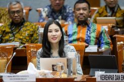 Raker Perdana dengan DPR, Wamenparekraf Angela Cerita Kiprahnya di Industri Kreatif