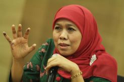 Khofifah Dampingi Keluarga KH Masjkur Terima Gelar Pahlawan Nasional di Istana