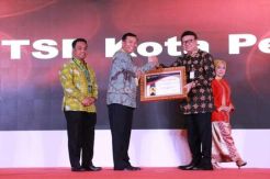DPMPTSP Pekanbaru Raih Predikat Layanan Prima dari Kemenpan RB