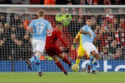 Bermain Menyerang, Liverpool Ungguli Manchester City di Babak Pertama