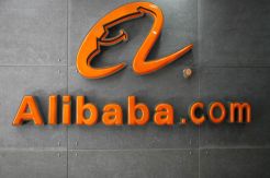 Semenit Alibaba Raup...