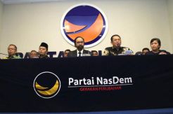Pimpinan MPR Temui Surya Paloh di Kantor Nasdem