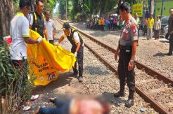 Ingin Jenguk Suami di Tahanan, Ibu Rumah Tangga Tewas Disambar Kereta Api