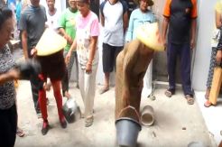 Gugat Hasil Pilkades, Emak-emak Duduki Kantor Kecamatan