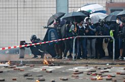 Kerusuhan Meluas, Maskapai Asia Pangkas Penerbangan ke Hong Kong