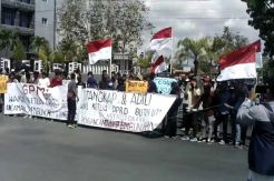 Tanggapi Demo Mahasiswa, Wakil Ketua DPRD Buton Utara: Kami Taat Hukum