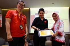 Gandeng WE+ dan Alfamart, Adira Insurance Syariah Sediakan Akses Klaim Terluas