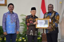 PUPR Terima Penghargaan Komisi Informasi Publik Tahun 2019 Kategori Informatif