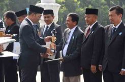 Ridwan Kamil Bakal Perjuangkan Kesejahteraan Guru Honorer