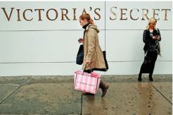 Krisis Pendapatan, Fashion Show Victoria’s Secret Dibatalkan