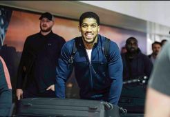 Anthony Joshua Tiba di Arab Saudi Jelang Hadapi Andy Ruiz Jr