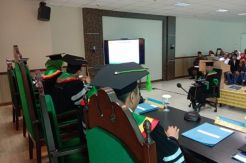 Sukses Pertahankan Disertasi, Putra Flores Ini Raih Gelar Doktor