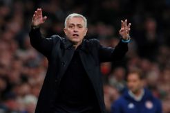 Unai Emery Dipecat,...