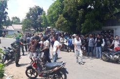 Kades Ditangkap, Warga Desa Bukit Seburi 1 Flores Timur Serang Polsek